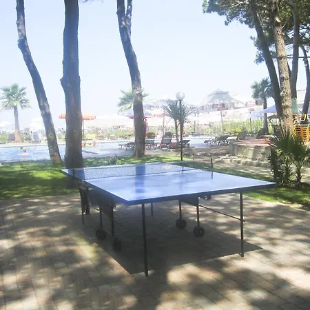 2 Beachfront + Parking + Wifi * Golem (Tirana)