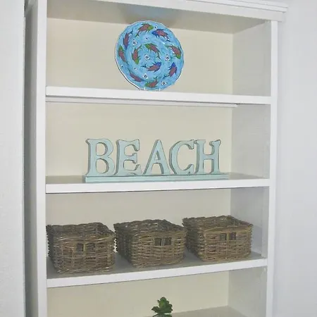 2 Beachfront + Parking + Wifi
