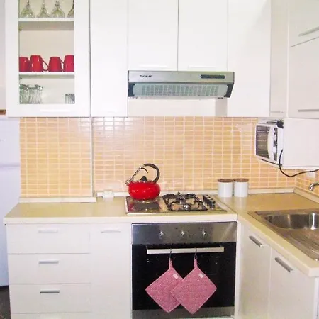 2 Beachfront + Parking + Wifi Daire