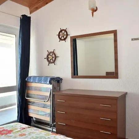 Daire 2 Beachfront + Parking + Wifi Golem (Tirana)